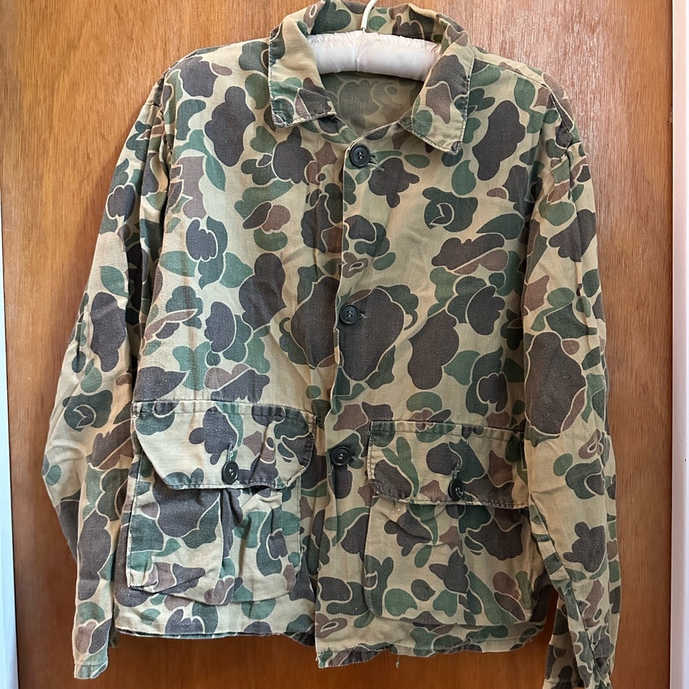 Cropped camo jacket